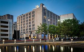 Aloft Dallas Downtown